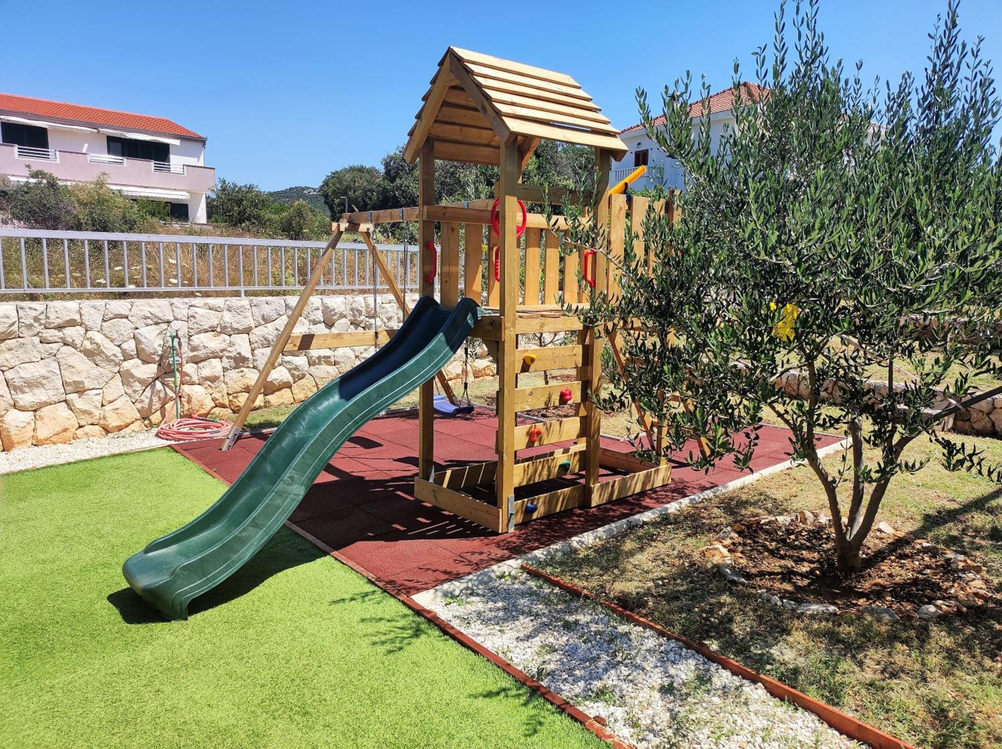 Holiday House Nena With Pool Vinišće Екстериор снимка